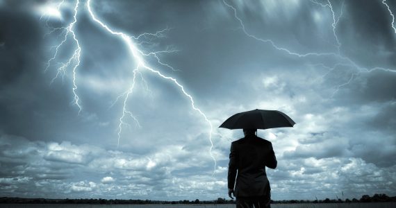 Greg Laurie - Três tipos de tempestade que um crente enfrentará em sua jornada